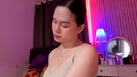 Bella Ratbu online show from November 18, 2025, 12:31 pm