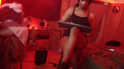 Snapshot of tsnitra chatting on February 23, 2025, 1:53 pm TsNitra online show from February 23, 2025, 1:53 pm