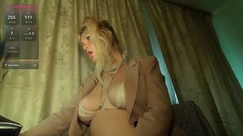 Snapshot of tspostophere chatting on November 7, 2025, 10:26 am Annika online show from November 7, 2025, 10:26 am