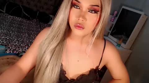 jayvie online show from October 9, 2025, 3:21 pm