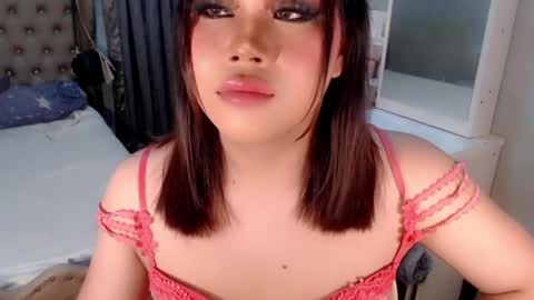 Snapshot of tsscarlett_xx chatting on May 28, 2026, 2:20 am jayvie online show from May 28, 2026, 2:20 am