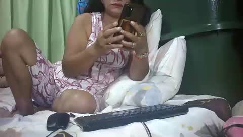 Mae online show from September 12, 2025, 9:59 pm