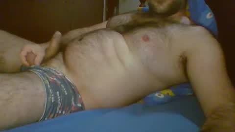 Snapshot of tuga_man_ chatting on December 17, 2025, 10:49 pm tuga man online show from December 17, 2025, 10:49 pm