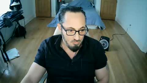 tuscan_taurus online show from March 1, 2026, 11:34 am