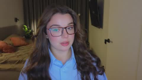 Ariana online show from November 1, 2025, 8:22 pm