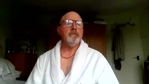 twatcockandballs online show from October 2, 2025, 11:17 am