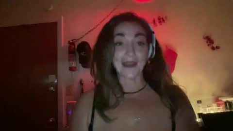 Snapshot of tweet2024777 chatting on September 18, 2025, 7:54 am CurveyTurtleObeys online show from September 18, 2025, 7:54 am