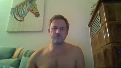 Snapshot of twiga72 chatting on March 4, 2026, 6:03 pm twiga72 online show from March 4, 2026, 6:03 pm