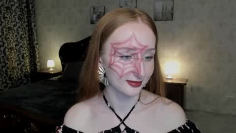 twilightserenade online show from October 30, 2025, 11:33 am