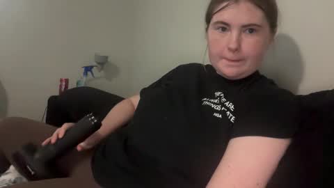 twinfl4m3ss online show from December 14, 2025, 11:31 pm