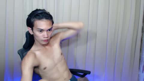 twink_clint online show from February 27, 2025, 12:56 pm