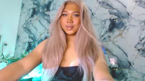 Snapshot of twinkcheska chatting on October 16, 2025, 12:44 am Cheska Schock online show from October 16, 2025, 12:44 am