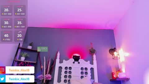 T W I N  K I E     A L E X online show from March 4, 2025, 9:43 pm