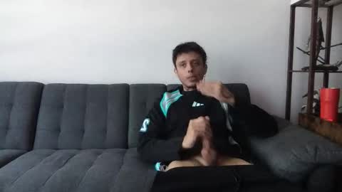 Derrick online show from February 28, 2026, 4:52 pm