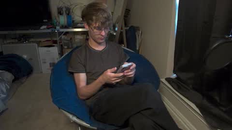 shytwink online show from September 10, 2025, 9:04 pm