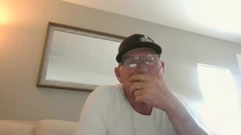 twistedtrucker online show from April 4, 2026, 9:12 pm