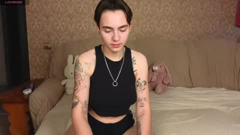 Snapshot of twobabesweet chatting on June 11, 2026, 3:48 am Welcome guys We Lili and Vic PVT open online show from June 11, 2026, 3:48 am