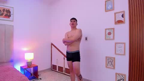 Sara LoenardNataly and Emilio online show from July 8, 2026, 3:33 am