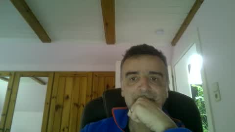 twoperes online show from May 15, 2026, 2:35 pm