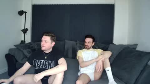 Snapshot of twotwinkhusbands chatting on March 2, 2025, 7:34 pm RyanRowan online show from March 2, 2025, 7:34 pm