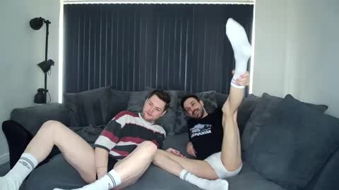 Snapshot of twotwinkhusbands chatting on March 4, 2025, 1:28 pm RyanRowan online show from March 4, 2025, 1:28 pm