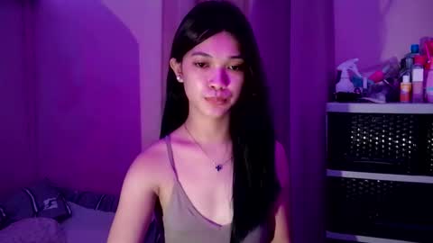 tyladine online show from October 5, 2025, 8:23 am