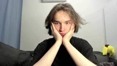 Tyler  johnson online show from February 4, 2025, 1:23 am