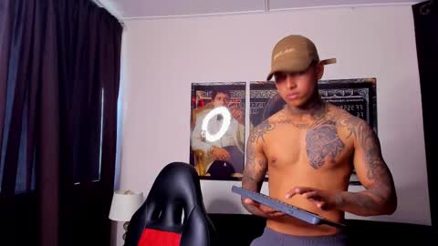 tyler_bell_ online show from March 5, 2026, 4:58 pm