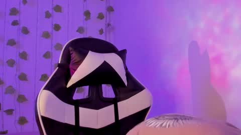 Snapshot of tyler_garcia_ chatting on February 3, 2025, 6:45 am Tyler Garcia online show from February 3, 2025, 6:45 am