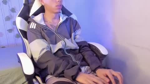 Snapshot of tyler_garcia_ chatting on February 12, 2025, 7:02 am Tyler Garcia online show from February 12, 2025, 7:02 am