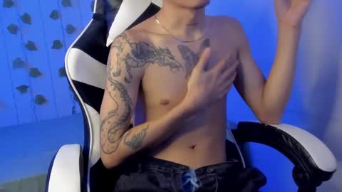 Snapshot of tyler_garcia_ chatting on February 27, 2025, 6:18 am Tyler Garcia online show from February 27, 2025, 6:18 am