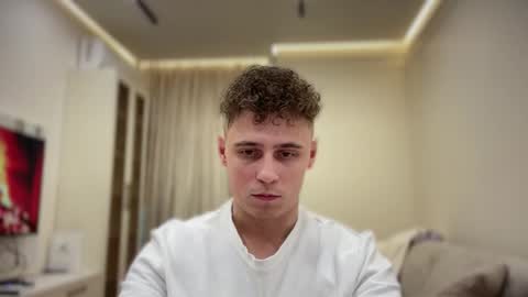 tyler_garrner online show from November 5, 2025, 3:34 pm