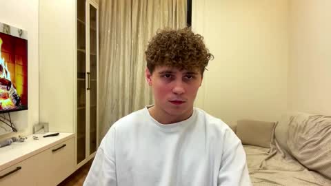 tyler_garrner online show from February 12, 2026, 4:57 pm