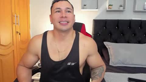 tyler_hank1 online show from March 28, 2026, 5:23 pm