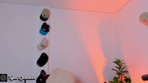 Tyler online show from October 23, 2025, 10:08 pm