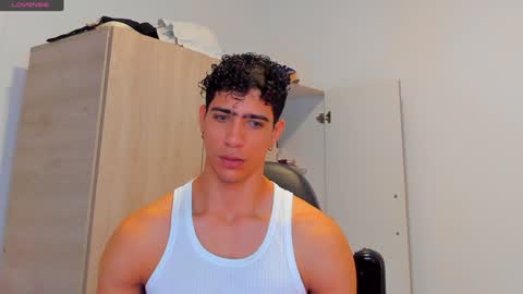 Snapshot of tyler_lautners chatting on January 3, 2025, 6:57 pm online show from January 3, 2025, 6:57 pm