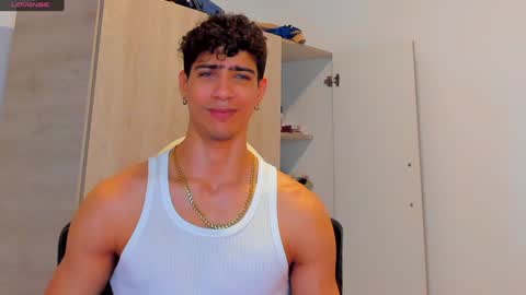 Snapshot of tyler_lautners chatting on January 5, 2025, 2:06 am online show from January 5, 2025, 2:06 am