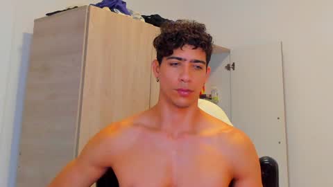 Snapshot of tyler_lautners chatting on January 16, 2025, 8:22 am online show from January 16, 2025, 8:22 am