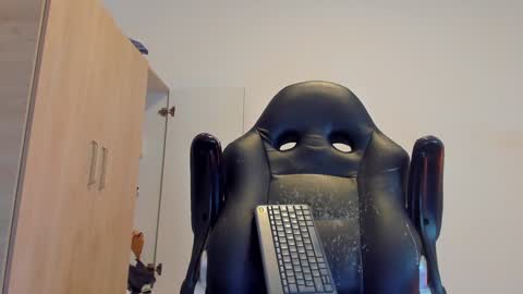 Snapshot of tyler_lautners chatting on January 16, 2025, 7:52 pm online show from January 16, 2025, 7:52 pm