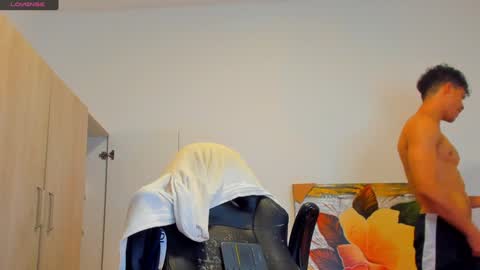 Snapshot of tyler_lautners chatting on January 31, 2025, 4:59 pm online show from January 31, 2025, 4:59 pm