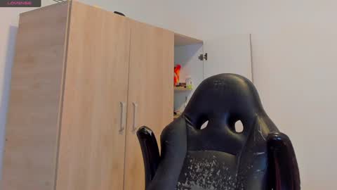 Snapshot of tyler_lautners chatting on February 7, 2025, 4:03 pm online show from February 7, 2025, 4:03 pm