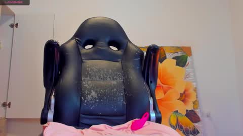 Snapshot of tyler_lautners chatting on March 7, 2025, 10:45 am online show from March 7, 2025, 10:45 am