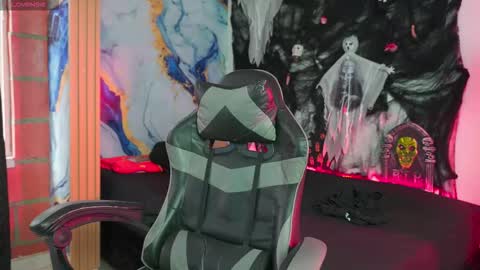 Snapshot of tyler_price01 chatting on October 11, 2025, 8:40 pm Tyler online show from October 11, 2025, 8:40 pm