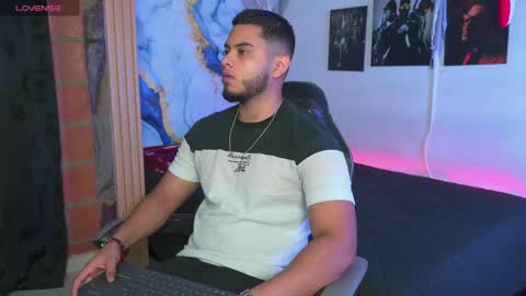 Snapshot of tyler_price01 chatting on November 12, 2025, 11:03 pm Tyler online show from November 12, 2025, 11:03 pm