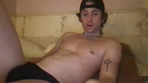 tylerrrrrrk online show from November 2, 2025, 7:49 pm