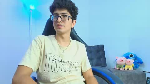   online show from September 28, 2025, 6:57 pm