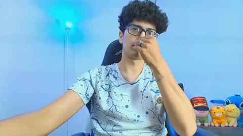   online show from November 15, 2025, 8:11 am