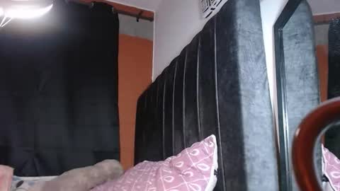 tyra_stone1 online show from October 16, 2025, 9:16 pm