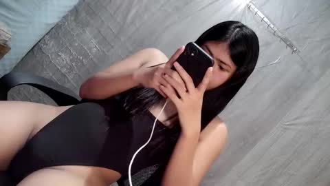 tyradine3 online show from September 12, 2025, 6:52 pm