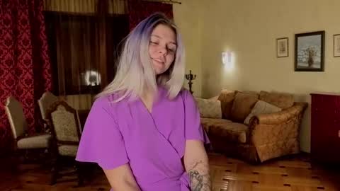 Snapshot of tyraweldy chatting on October 16, 2025, 3:02 pm Crazy online show from October 16, 2025, 3:02 pm